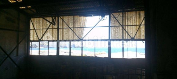 Almacén de 3 habitaciónes en Lipari, Italy No. 136513 9