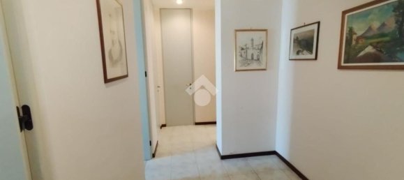 5-salle Appartement à Cervaro, Italy No. 227150 12