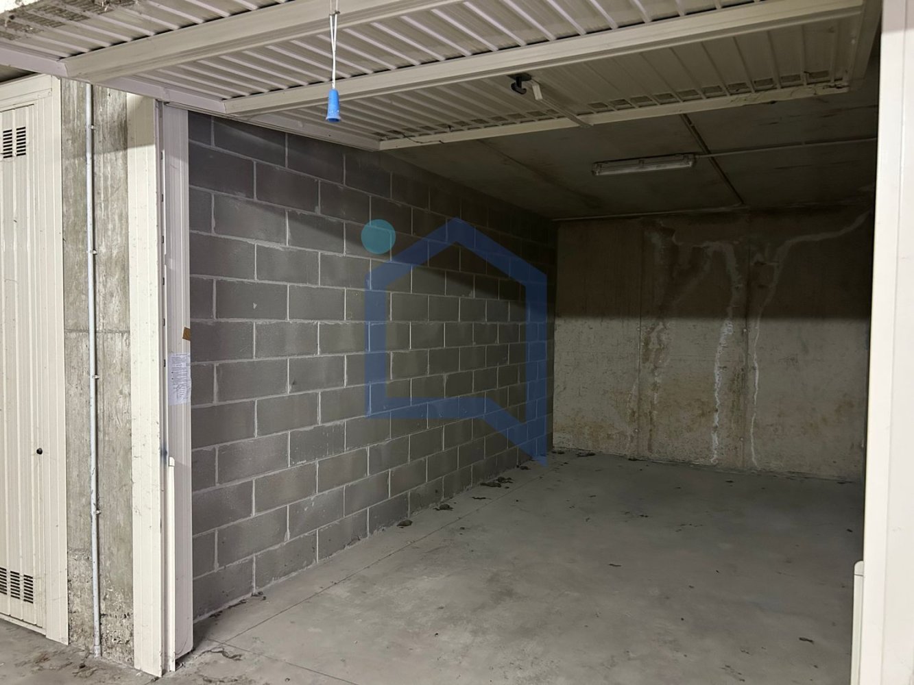 Garage in Pozzo d'Adda, Italy 14m², Nr. 287546