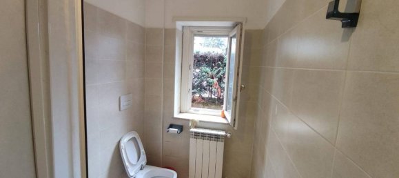 4غرفة شقة في L'Aquila, Italy رقم 175031 13