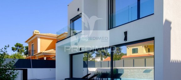 Дом с 4 спальнями в Алмада, Португалия № 15229 5