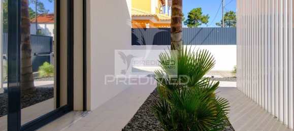 Дом с 4 спальнями в Алмада, Португалия № 15229 4