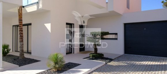 Дом с 4 спальнями в Алмада, Португалия № 15229 2