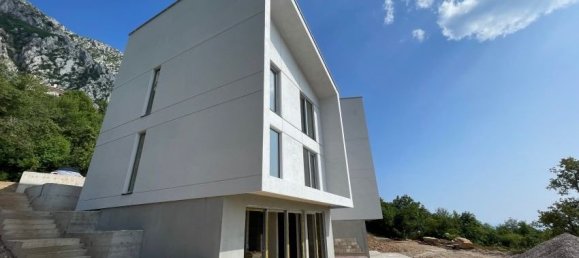 4 bedrooms Commercial property in Budva, Montenegro No. 69 7