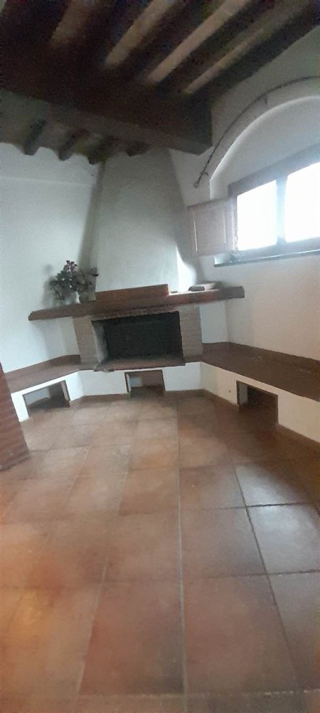 Casa de 6 dormitorios en Campi Bisenzio, Italy No. 383600