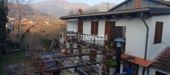 2 bedrooms House in Rubiana, Italy No. 81423 3