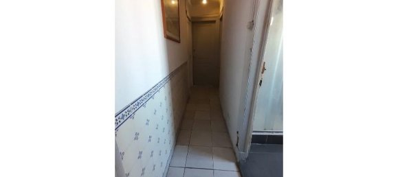 5 bedrooms Apartment in Lisbon, Portugal No. 70033 3