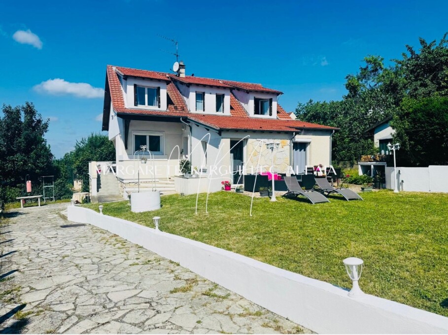 5 bedrooms Villa in Argenteuil, France No. 317946