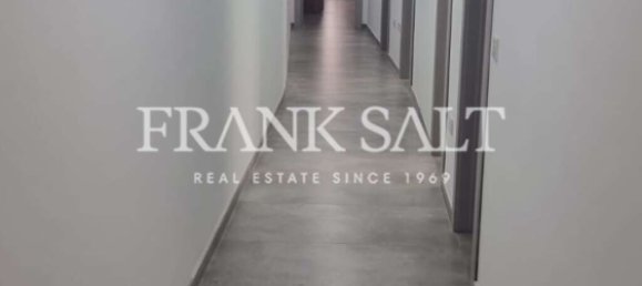 3 bedrooms Apartment in Sliema, Malta No. 5136 3