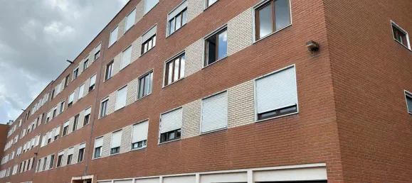 4 rooms Apartment in Lens, France No. 259736 8