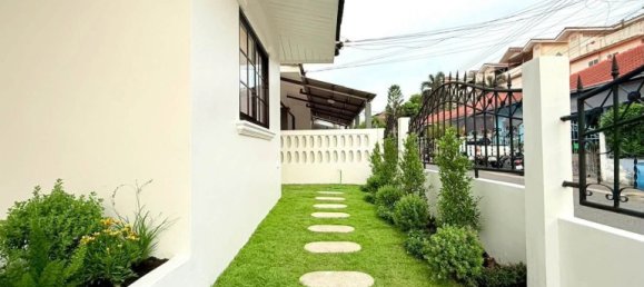 3 bedrooms House for sale in Pattaya, Chonburi, Eastern Thailand, Thailand № 165863 18