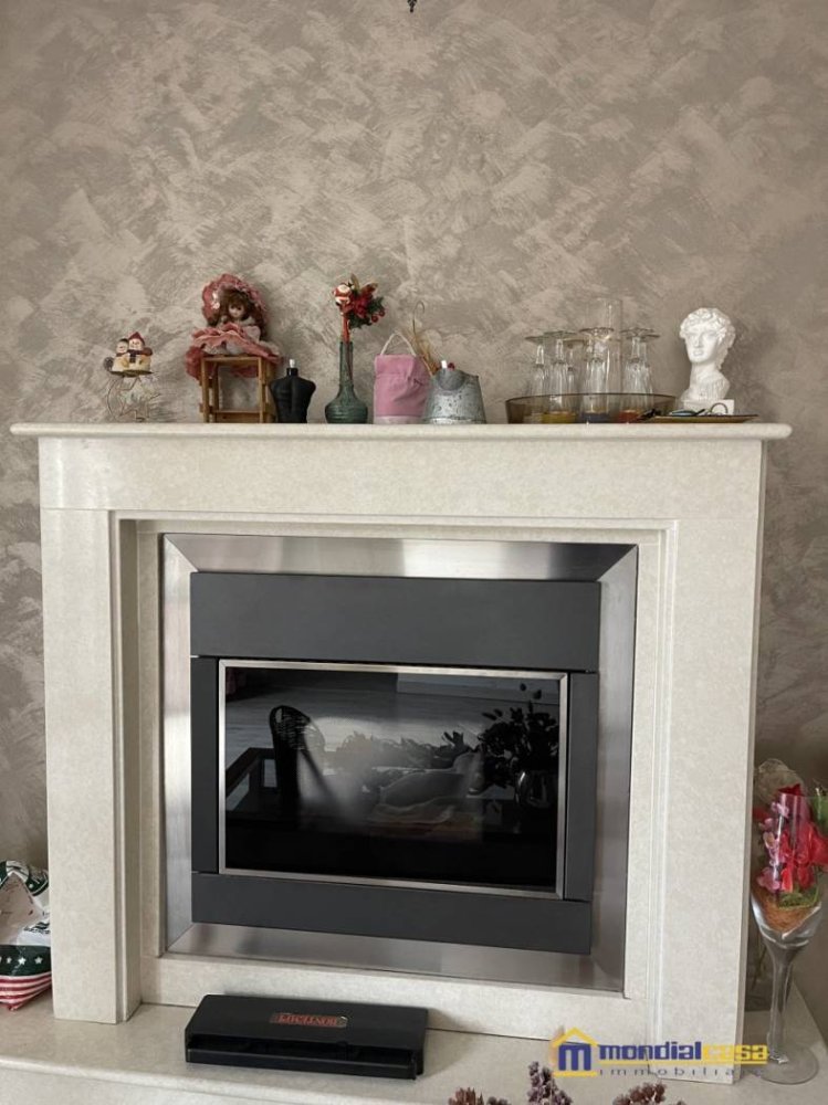 Квартира с 2 спальнями в Пакино, Италия № 143763