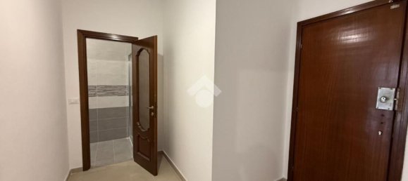 2 Schlafzimmer Wohnung in Turin, Italy, Nr. 379499 24