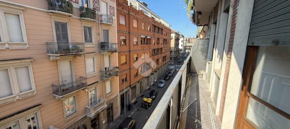 2 Schlafzimmer Wohnung in Turin, Italy, Nr. 379499 3