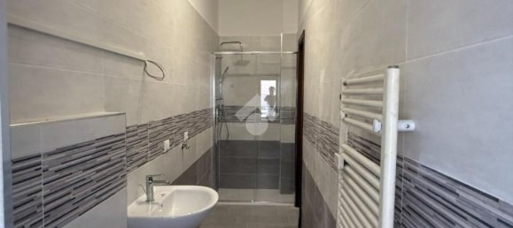 2 Schlafzimmer Wohnung in Turin, Italy, Nr. 379499 11