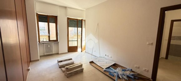 2 Schlafzimmer Wohnung in Turin, Italy, Nr. 379499 32