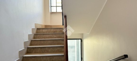 2 Schlafzimmer Wohnung in Turin, Italy, Nr. 379499 8