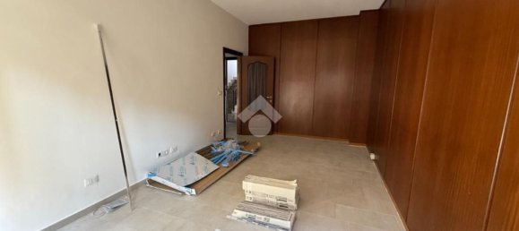 2 Schlafzimmer Wohnung in Turin, Italy, Nr. 379499 10