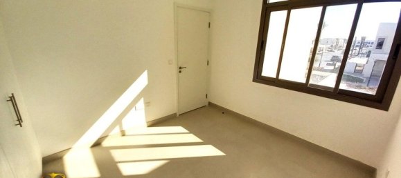 3 bedrooms Townhouse in Town Square, UAE No. 33948 9