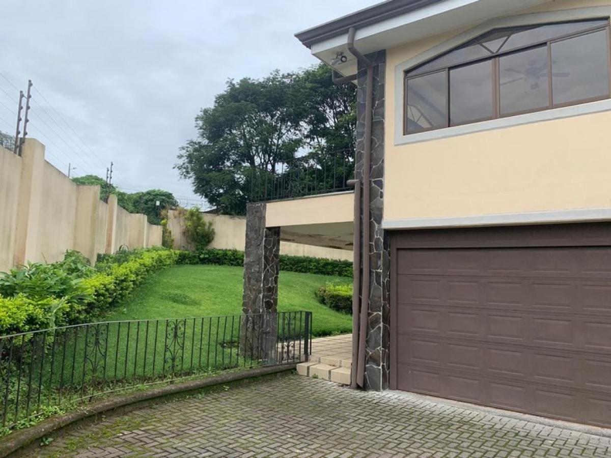 4 bedrooms House for sale in Curridabat, San José, Costa Rica № 617
