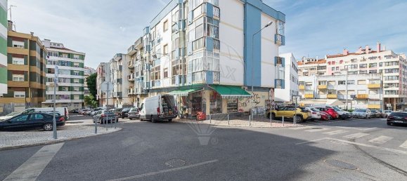 76m² Commercial property in Sintra, Portugal No. 64048 2