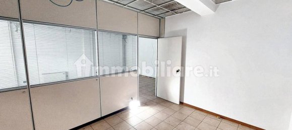 عقار تجاري في Varese, Italy 70متر مربع رقم 317739 12