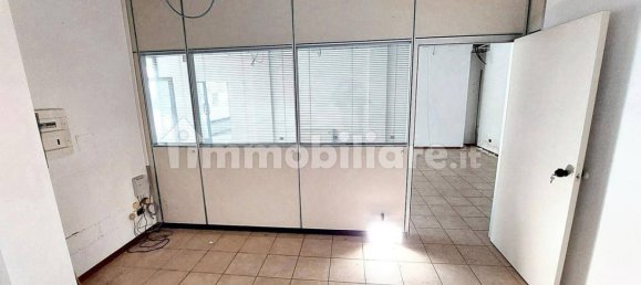 عقار تجاري في Varese, Italy 70متر مربع رقم 317739 2