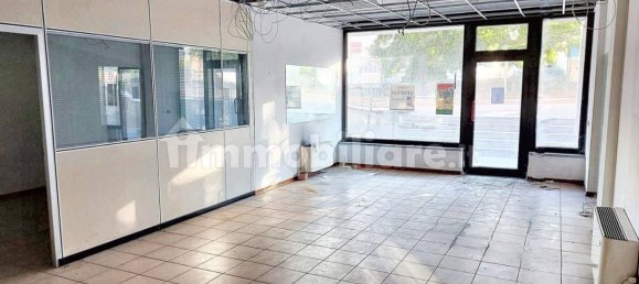 عقار تجاري في Varese, Italy 70متر مربع رقم 317739 8