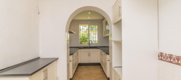 4 bedrooms House in Marbella, Spain No. 161933 18