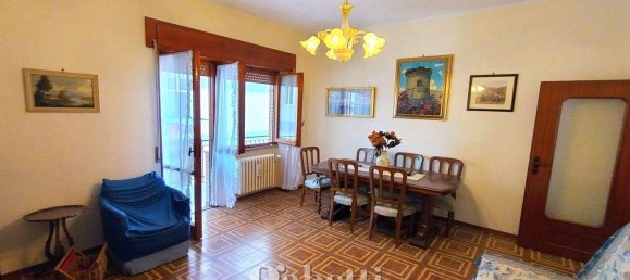 1 bedroom Apartment in Campobasso, Italy No. 306541 4