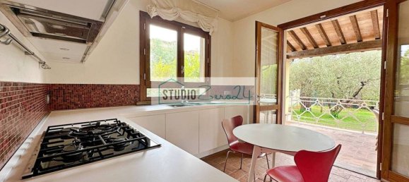 3 bedrooms Villa in Pietrasanta, Italy No. 374517 6