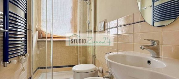 3 bedrooms Villa in Pietrasanta, Italy No. 374517 12