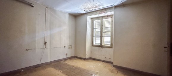 3 bedrooms House in Romagnano Sesia, Italy No. 362552 9