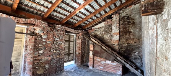 3 bedrooms House in Romagnano Sesia, Italy No. 362552 17