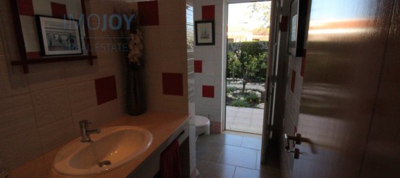 4 Schlafzimmer Villa in Ferragudo, Portugal, Nr. 102529 17