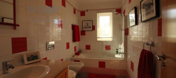 4 Schlafzimmer Villa in Ferragudo, Portugal, Nr. 102529 16