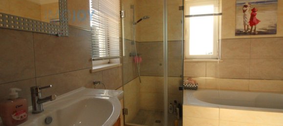 4 Schlafzimmer Villa in Ferragudo, Portugal, Nr. 102529 24