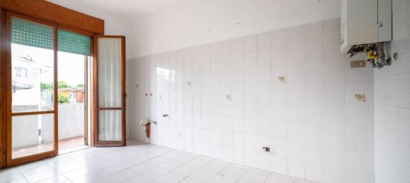 2 Schlafzimmer Wohnung in Cesenatico, Italy, Nr. 376159 3