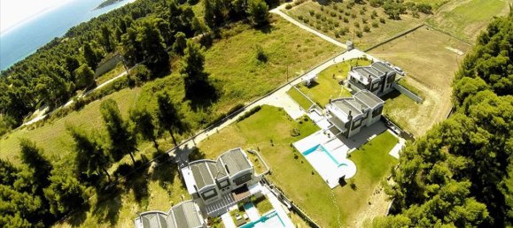 5 bedrooms Villa in Chalkidiki, Greece No. 1199 5