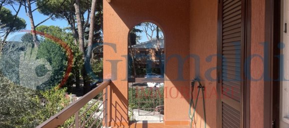 5-Zimmer Villa in Rome, Italy, Nr. 11930 24