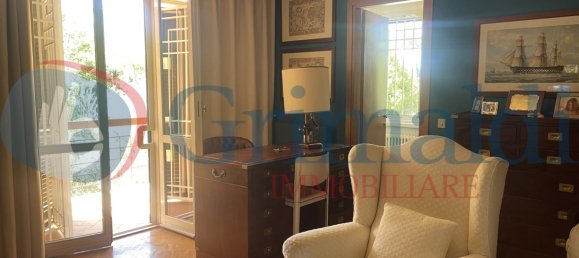 5-Zimmer Villa in Rome, Italy, Nr. 11930 18