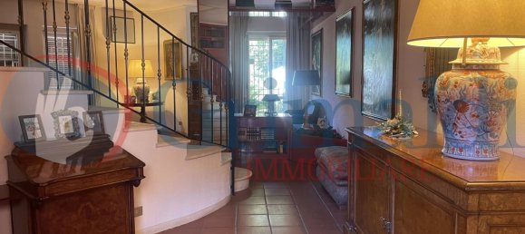 5-Zimmer Villa in Rome, Italy, Nr. 11930 45