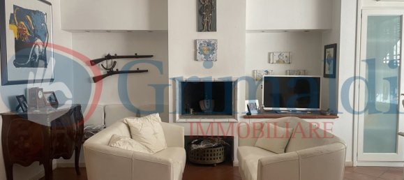 5-Zimmer Villa in Rome, Italy, Nr. 11930 36