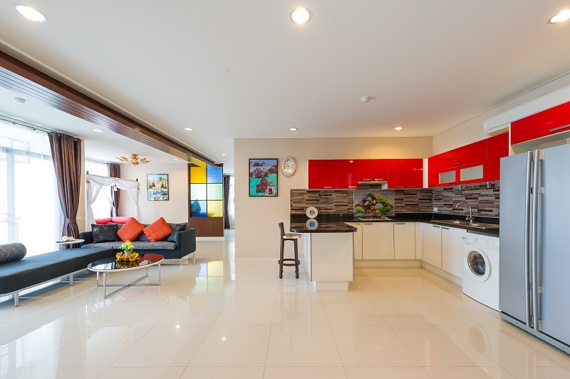 4 bedrooms Apartment in Kamala, Thailand No. 8100