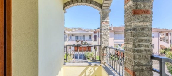 Duplex de 4 divisões em Capodimonte, Italy N.º 274879 4