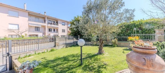 Duplex de 4 divisões em Capodimonte, Italy N.º 274879 48
