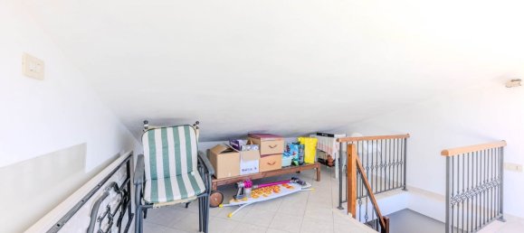 Duplex de 4 divisões em Capodimonte, Italy N.º 274879 40