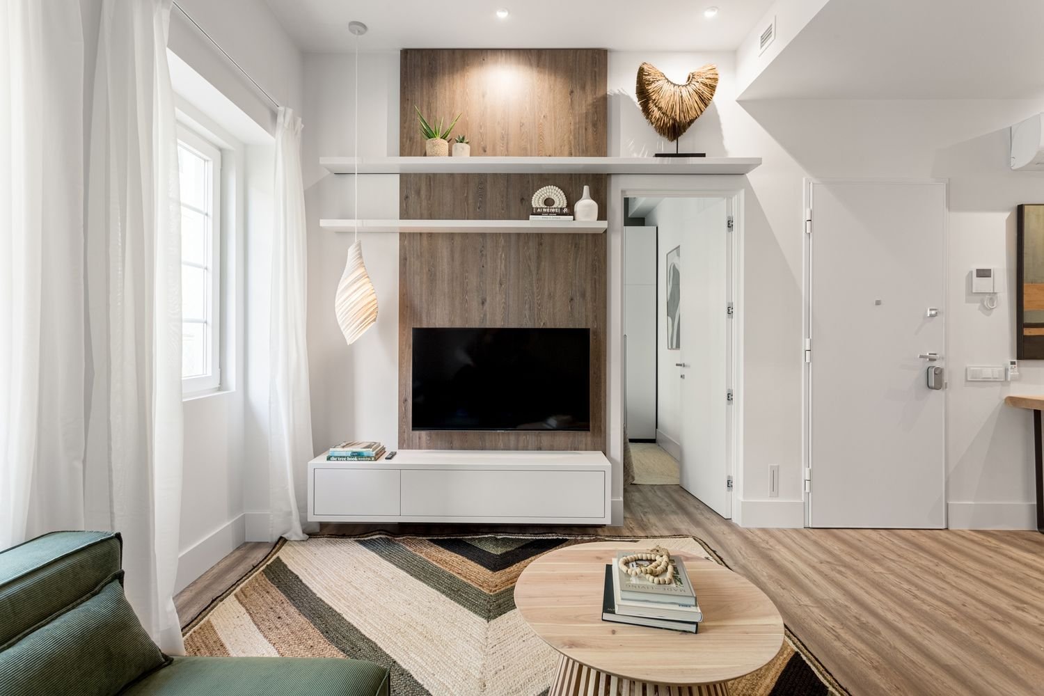 2 bedrooms Apartment in Lisbon, Portugal No. 190022