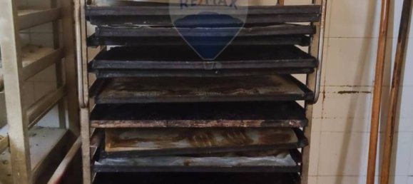 Коммерческая недвижимость с 2 комнатами в Катания, Италия № 259470 13