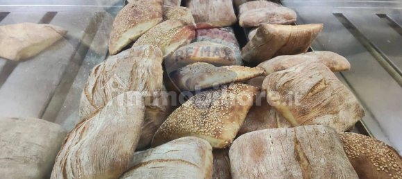 Коммерческая недвижимость с 2 комнатами в Катания, Италия № 259470 9